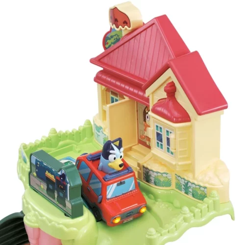 VTech Bluey Road Trip Vehicle Playset 04