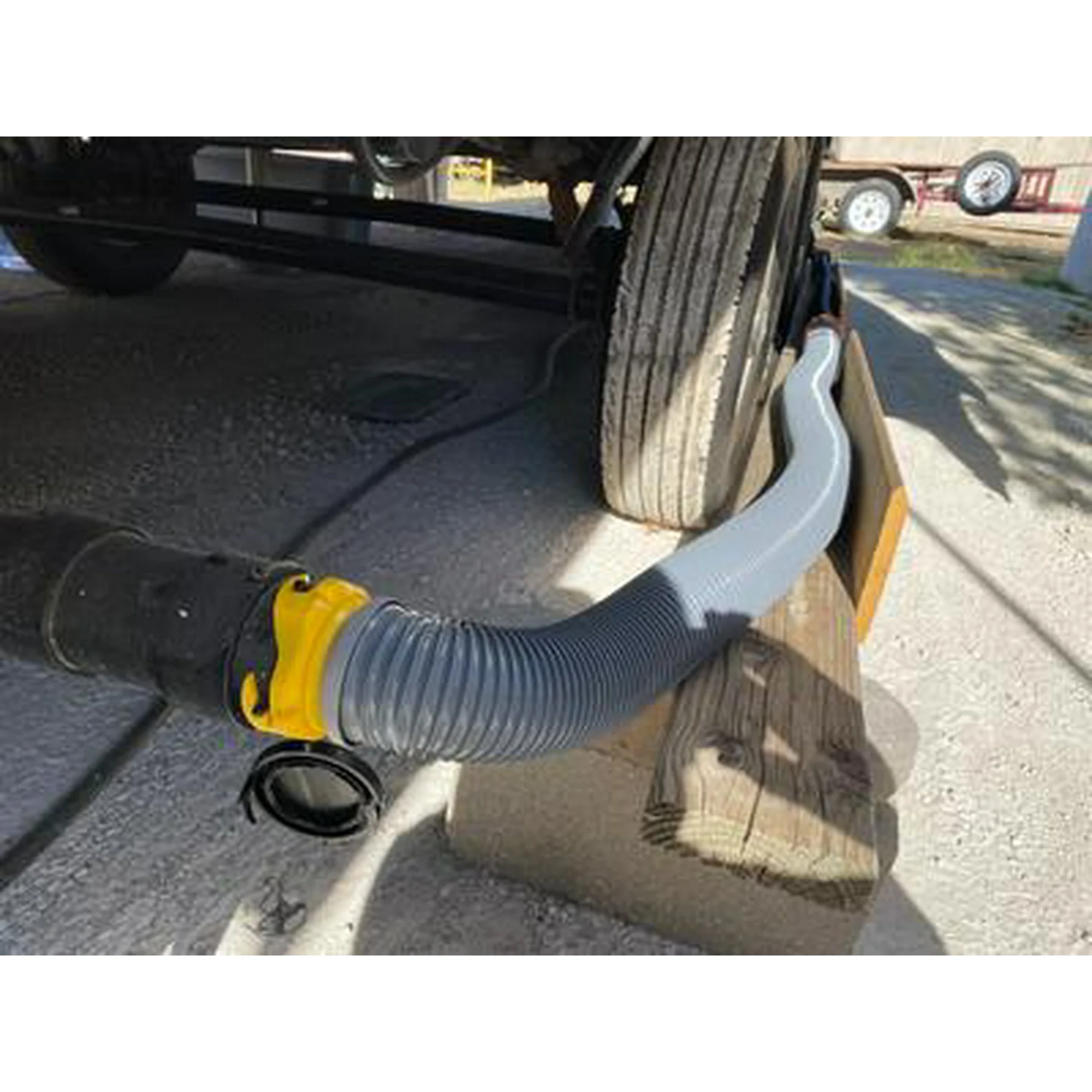 Click to view full screen Camco 20-Ft Heavy Duty Rv Camper Swivel Sewer Dump Hose Kit Trailer Waste Pipe Tank Features Elbow Fitting Removable photo review