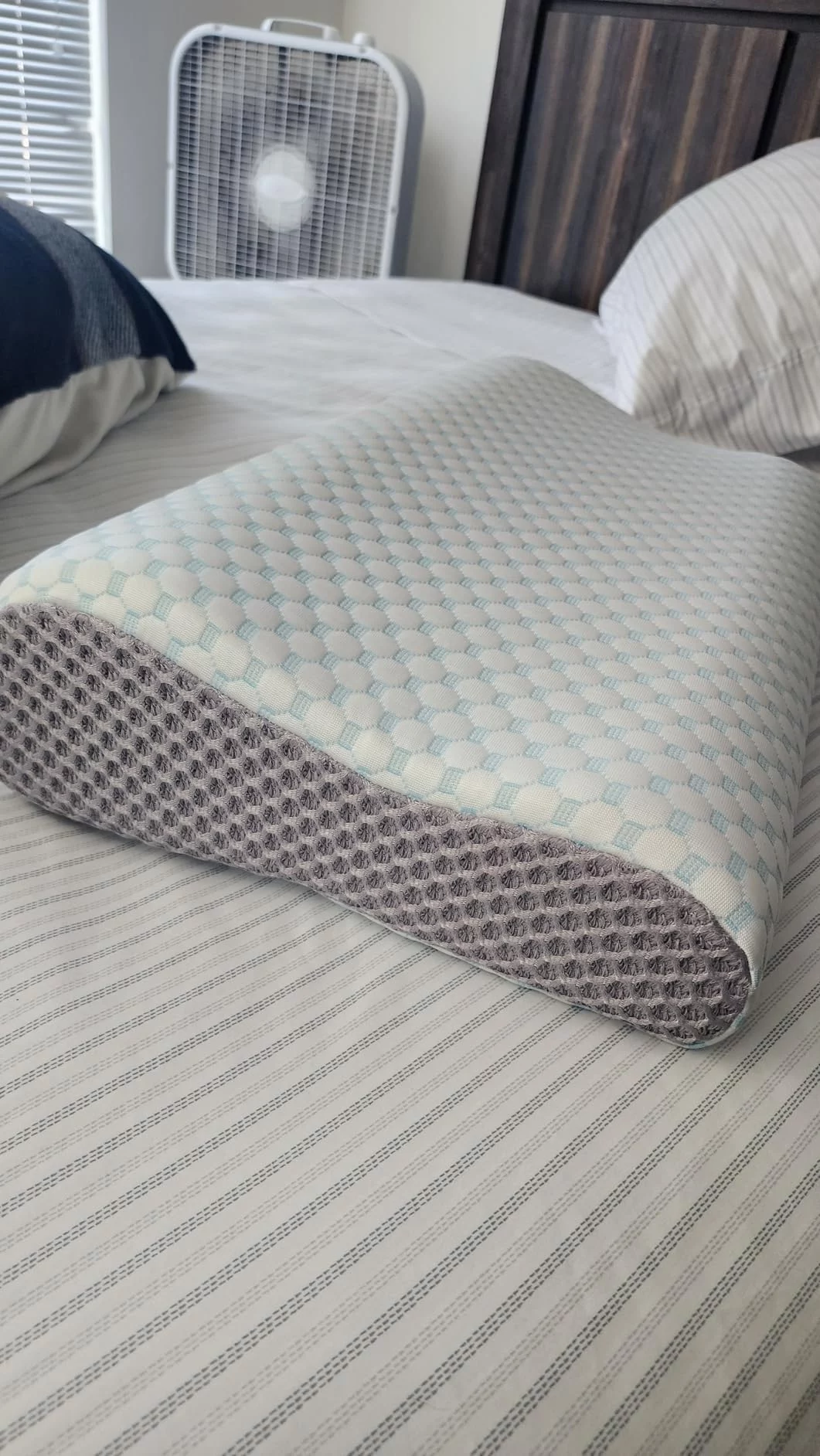 Gel Cooling Memory Foam Contour Bed Pillow for Neck Support - Ergonomic Shape for Spine Alignment - Ideal for All Sleep Positions & Pain Relief photo review