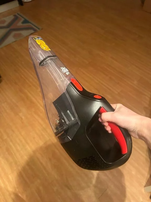 16V Rechargeable Wet-Dry Hand Vacuum Cleaner - Cordless High Power Suction for Liquids, Spills, and Dust - Portable & Versatile Car/Home Use photo review
