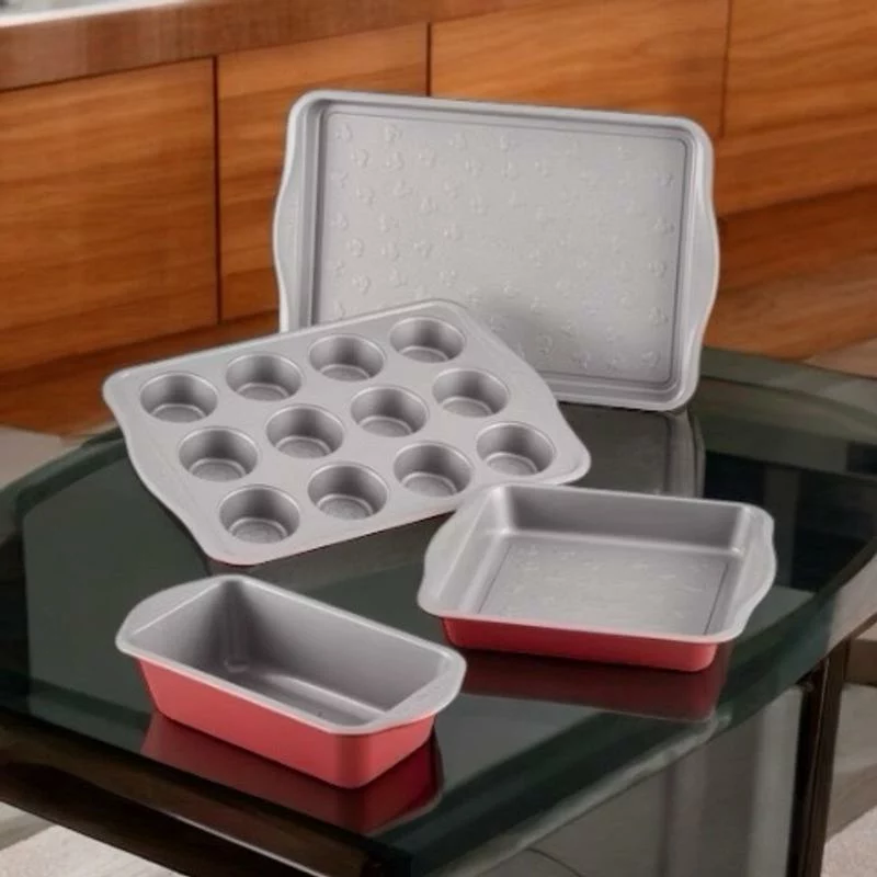 Bake with Mickey Mouse 4-Piece Nonstick Bakeware Set – Fun, Durable Baking Pans for Family Kitchens photo review