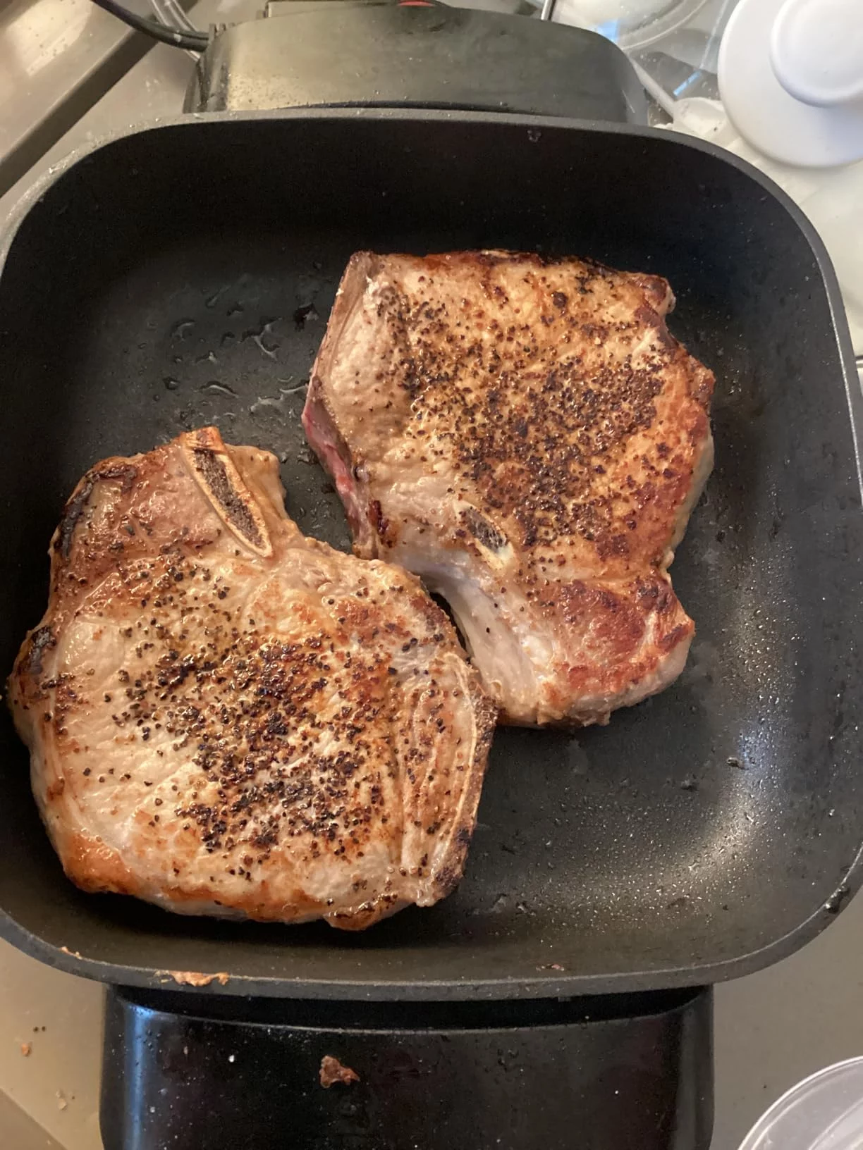 12-Inch Extra Depth Electric Skillet with Glass Lid - Nonstick Coating & Adjustable Temperature Control - Versatile Pan for Frying, Roasting, Stewing & Serving photo review