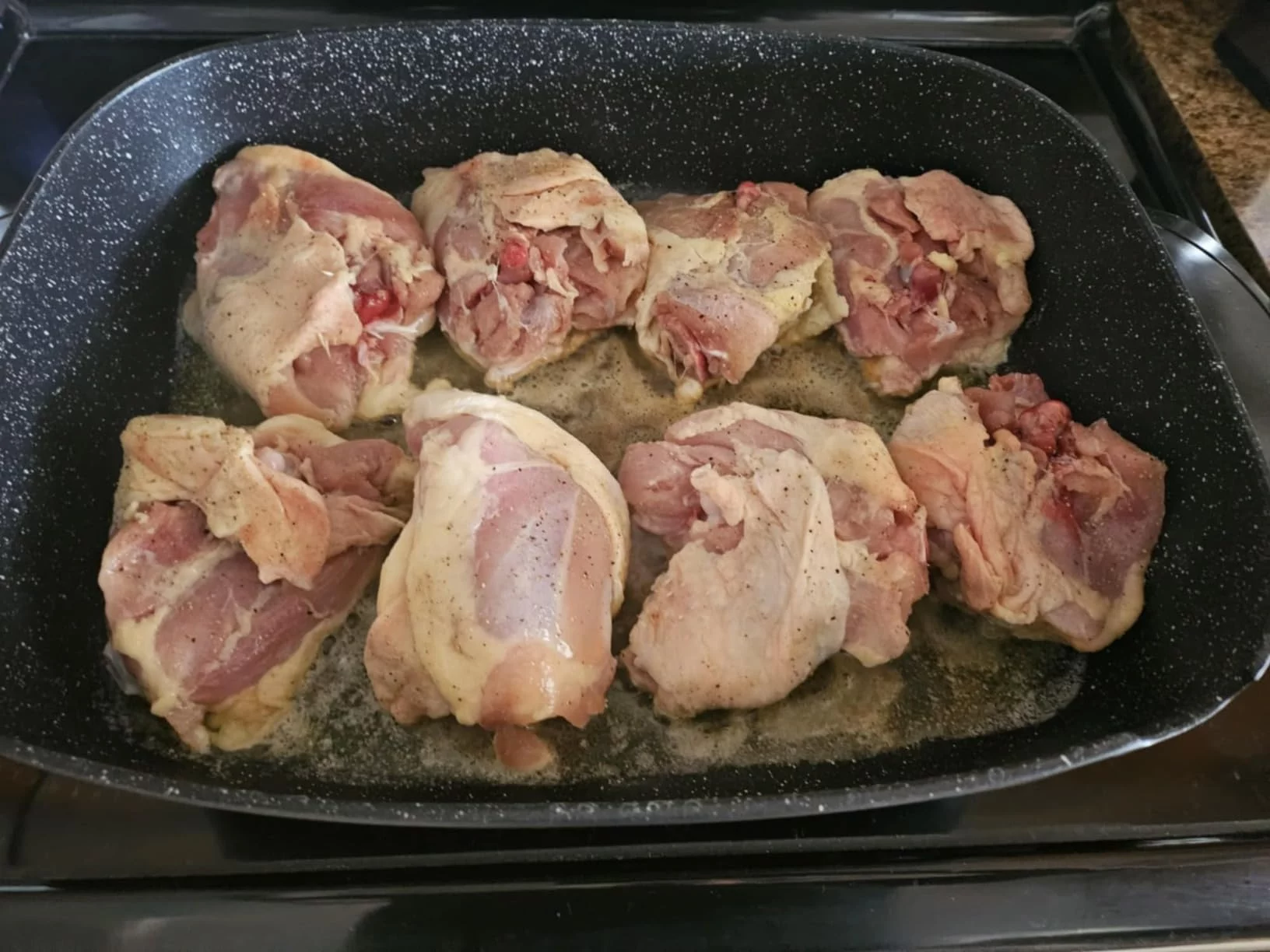 Click to view full screen 12-Inch Ceramic Nonstick Electric Skillet with Tempered Glass Lid - PFOA-Free Coating, Adjustable Temperature Control & Large Capacity - Versatile Pan for Healthy Home Cooking photo review