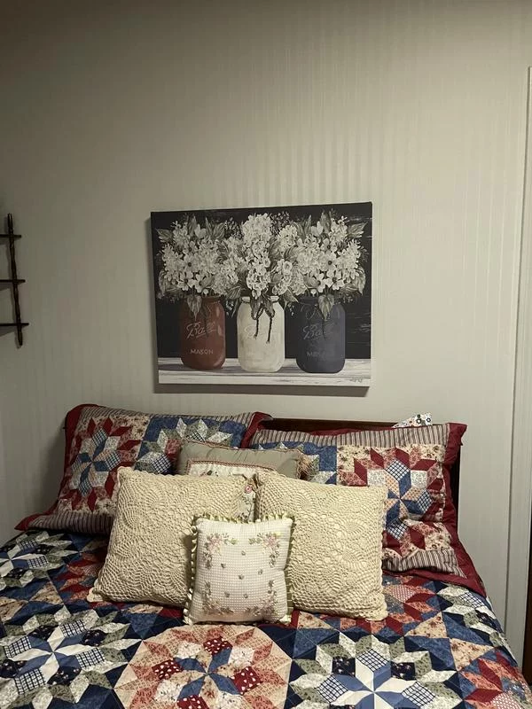 Floral Canvas Wall Art – Americana-Style Printed Home Décor photo review