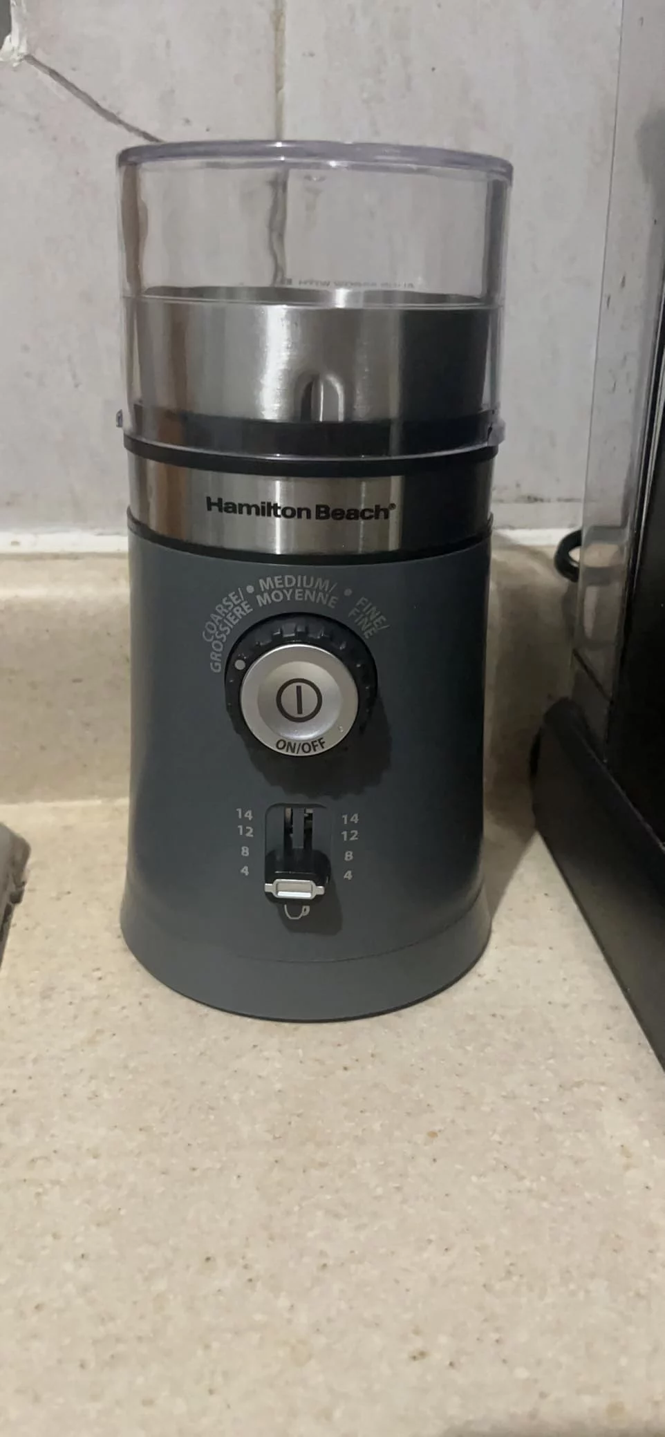 Custom Grind Electric Coffee Grinder - Precision Blade System for Coarse to Fine Grinds - One-Touch Operation & Detachable, Easy-Clean Grinding Chamber photo review