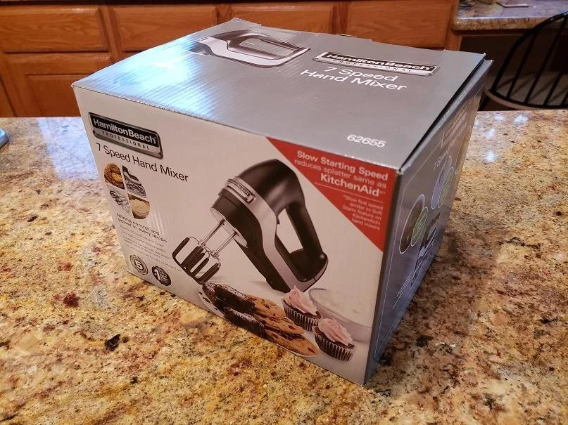 Professional 7-Speed Hand Mixer with DC Motor & Snap-on Storage Case - Powerful, Lightweight for Whipping, Mixing & Baking - Easy Clean Attachments photo review