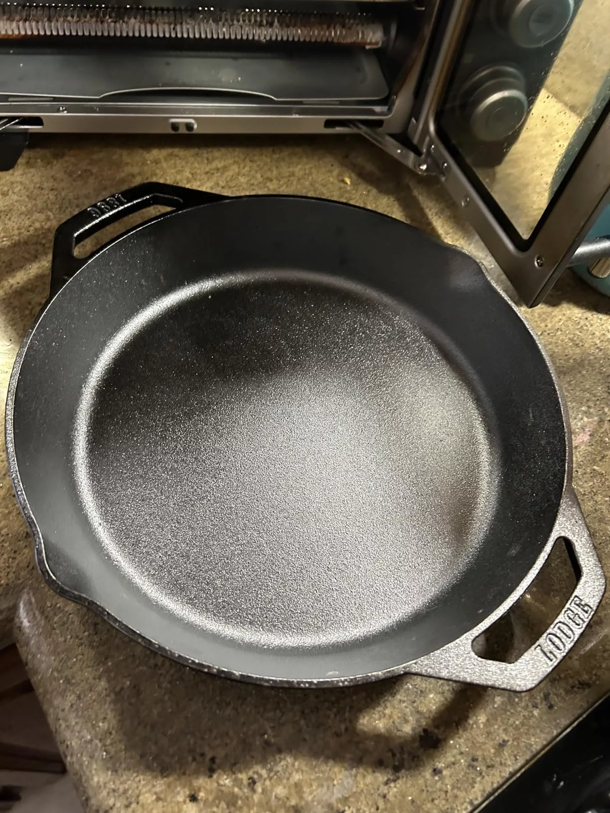 14-Inch Pre-Seasoned Cast Iron Skillet with Dual Handles - Chef Collection Style, Unrivaled Heat Retention for Searing, Frying & Baking - Ready to Use photo review