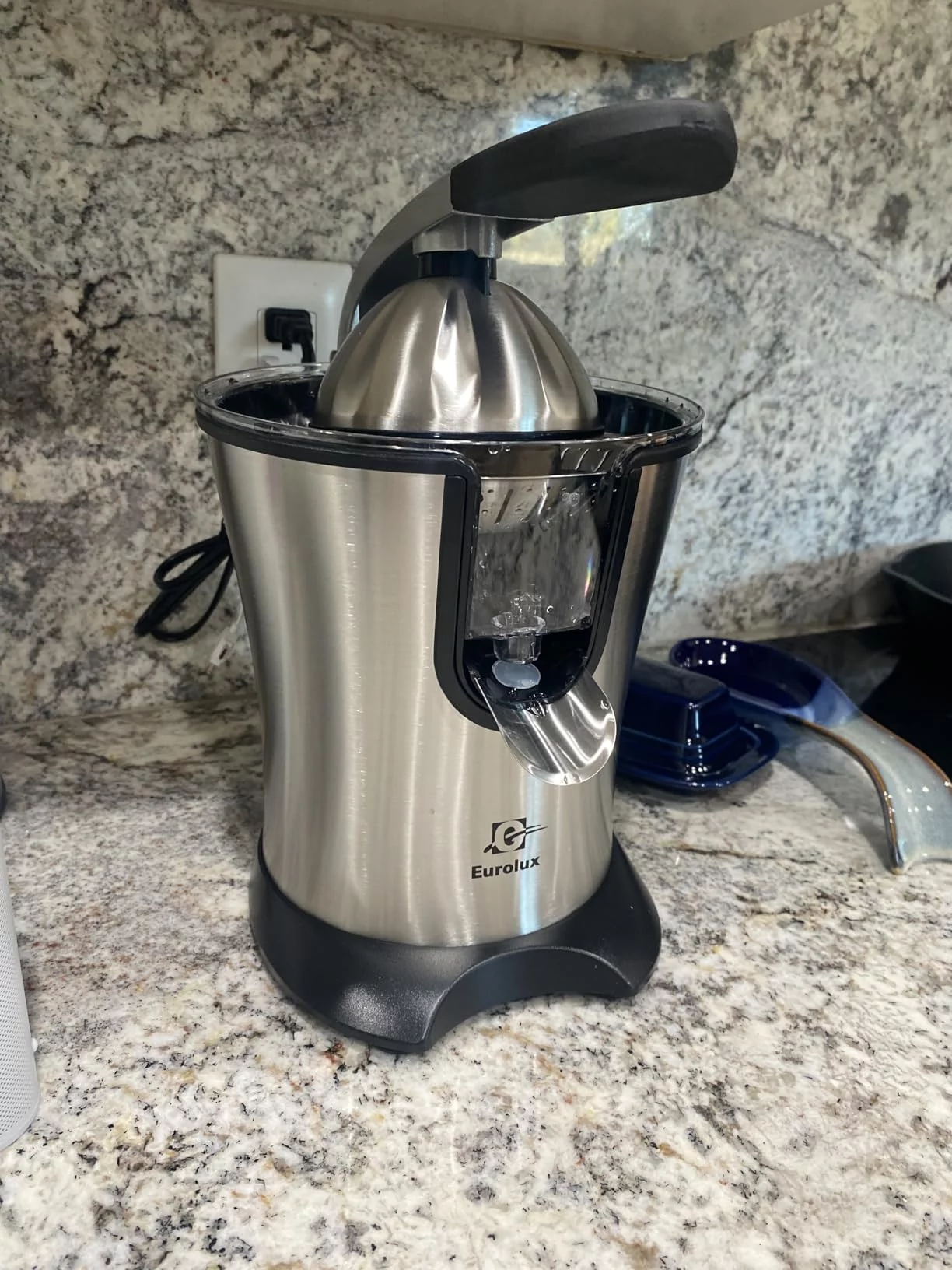 Stainless Steel Electric Citrus Juicer - Commercial Grade Power, Quiet Operation & Pressure Activated Cone - Easy, Fast Juicing for Oranges, Lemons & Limes photo review