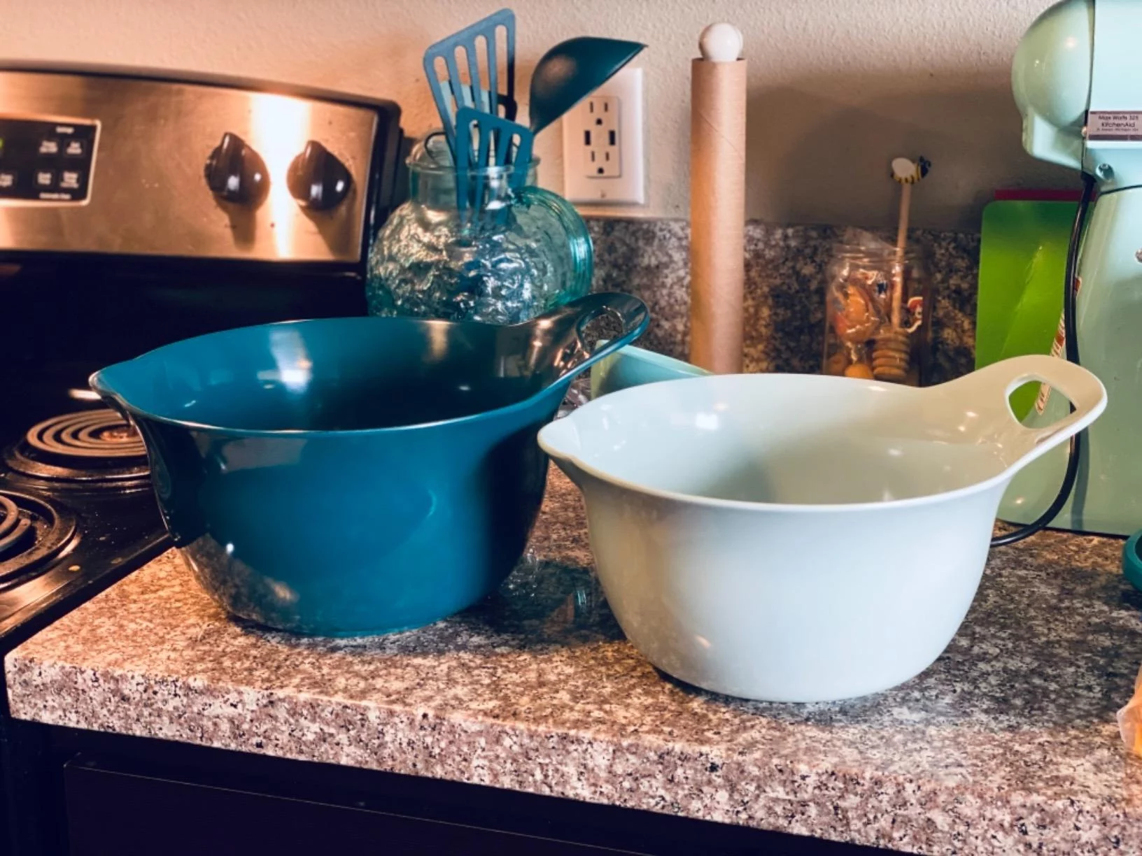 Mix & Measure 10-Piece Mixing Bowl, Measuring Cup & Utensil Set - Complete Non-Slip Nesting Kitchen Prep Kit - Durable, Colorful & Space-Saving Design photo review