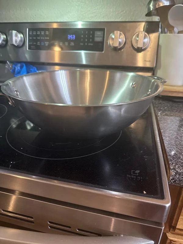 14-Inch Professional Stainless Steel Wok - Induction Ready, High-Performance Design for Stir-Frying - Superior Heat Retention & Stay-Cool Helper Handle photo review