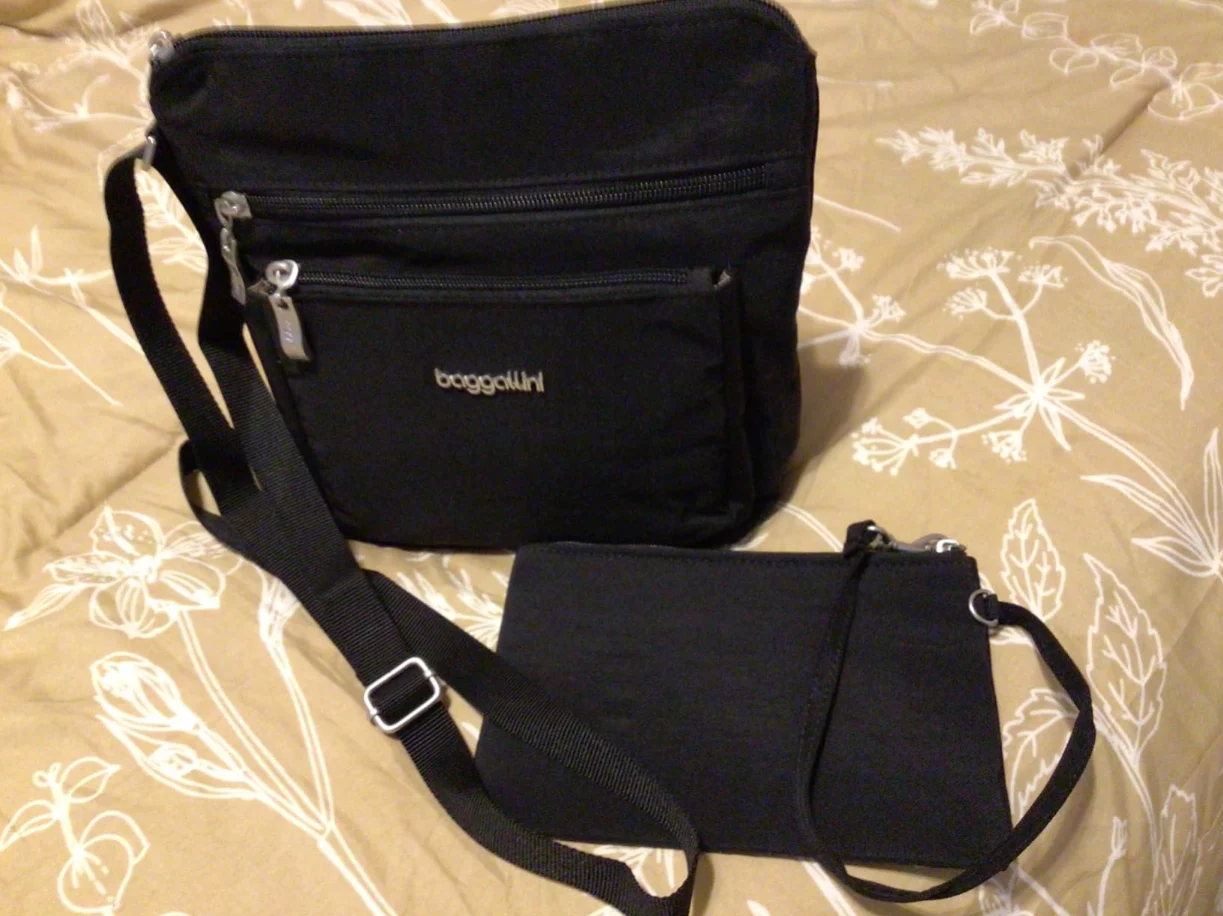Baggallini Pocket Crossbody Bag with RFID-Blocking Wristlet - Water-Resistant Nylon, 3 Zip Pockets & Removable RFID Wristlet for Secure Everyday Carry photo review