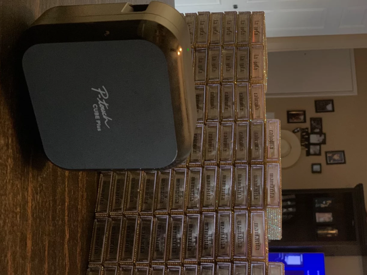 Brother P-Touch PT-P710BT Cube Plus Desktop Label Maker - Bluetooth, 1" Wide Labels, Wireless Printing from Phone/PC & Built-in Rechargeable Battery photo review