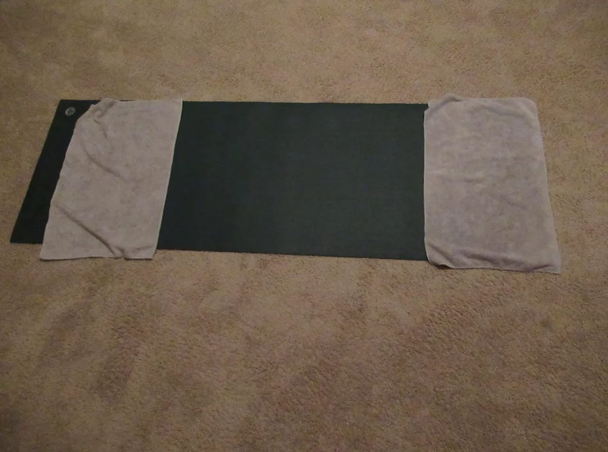 Manduka 5mm PROlite Yoga Mat 71 x 24 Inch Ultra Dense Cushioned Non Slip Closed Cell PVC Latex Free with Lifetime Guarantee for Superior Support and Stability photo review