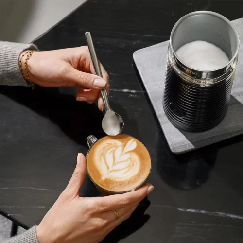 Nespresso Aeroccino 3 Milk Frother Black Steel 5
